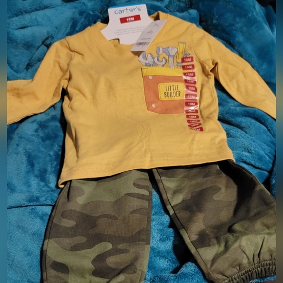 2-piece Carter's 18m Yellow Construction Themed Long Sleeve Top with Camo Pants - Picture 1 of 1